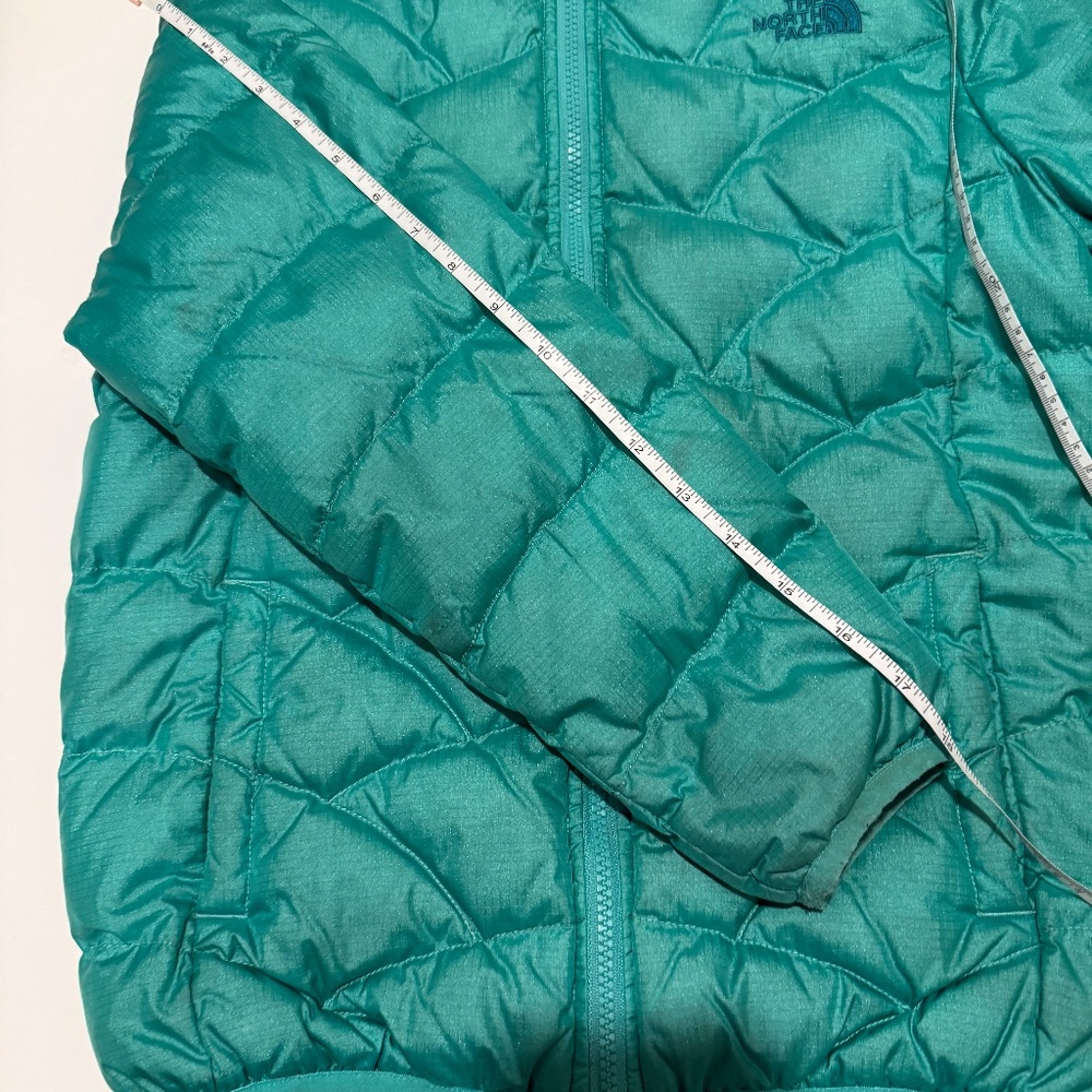 North Face Kids Puffer Coat - Picture 3 of 9